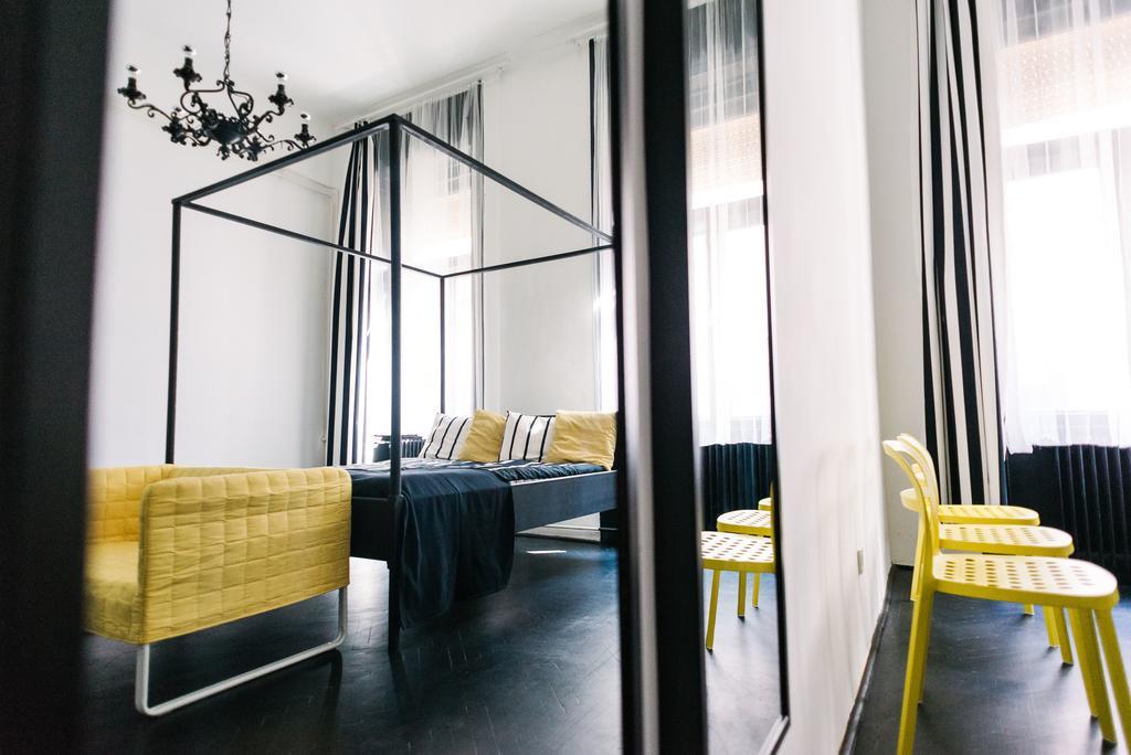 D.Five Stylish Apartment On Vaci Street Budapest Eksteriør billede